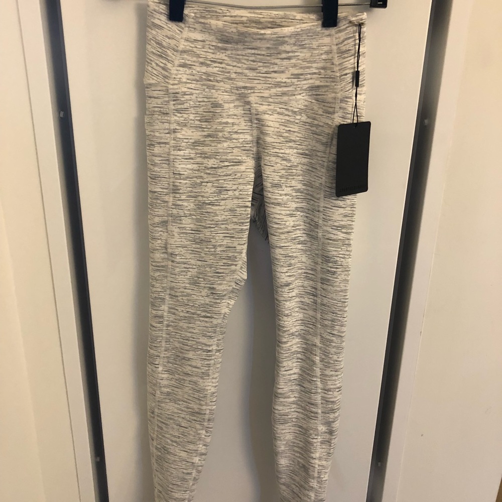 Ethos All Day Leggings New Version XS with tags!